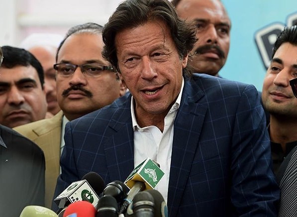 فیصلے جلسوں میں نہیں عدالتوں میں ہوں گے