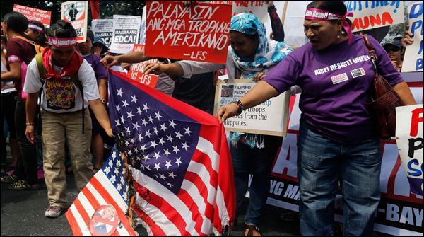 نئے امریکی صدر ڈونلڈ ٹرمپ کی حلف برداری کے موقع پر امریکا سمیت دنیا کے کئی ممالک میں مظاہرے کیے گئے