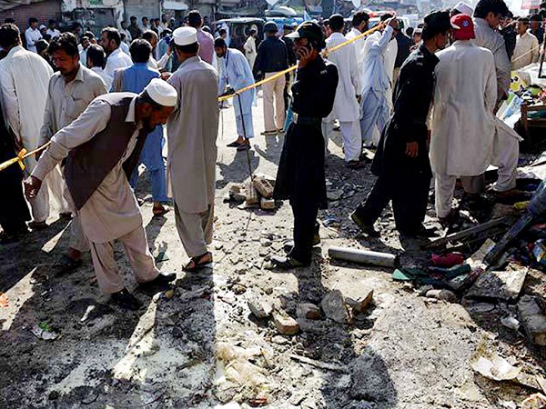 چارسدہ : تنگی سیشن کورٹ کے گیٹ پر دھماکہ، 7 افراد جاں بحق