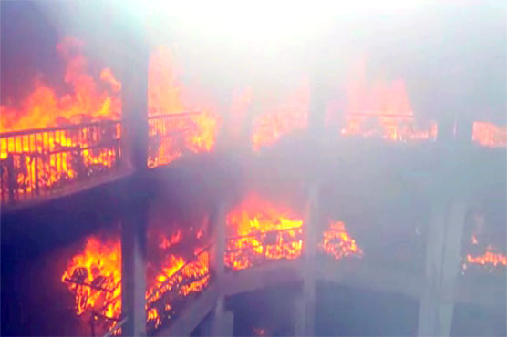 ملتان : حسین آگاہی کے حسین آگاہی بازار میں آتشزدگی، متعدد دکانیں خاکستر