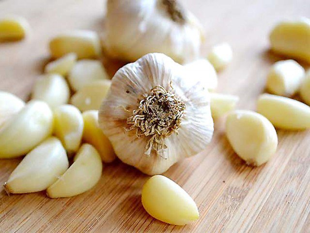 لہسن کھا کر بینائی تیز کیجیے