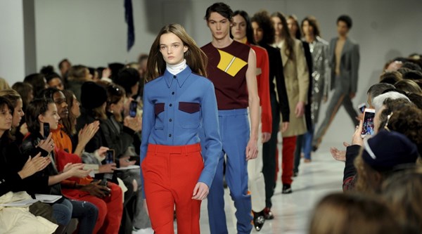 نیویارک : رنگا رنگ فیشن ویک کا انعقاد