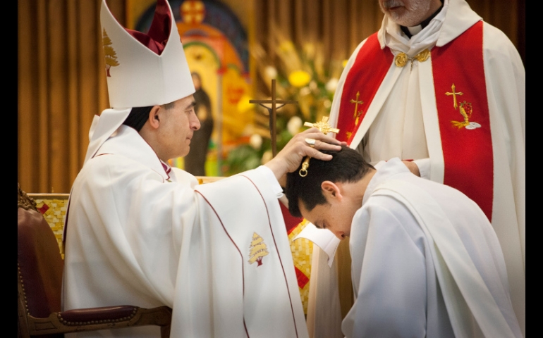 کیتھولک فادرز کو شادی کی اجازت ہونی چاہئے