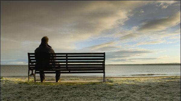 اکیلا پن، سگریٹ نوشی اور موٹاپے سے زیادہ خطرناک