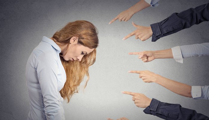 شرم و حیا کا پاس ہے لازم