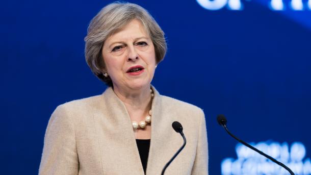 وزیراعظم تھریسا مے  کیطرف سے یورپی یونین سے علیحدگی  کے خط پر دستخط