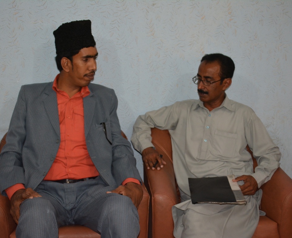 دس سال سے نوکری کی تلاش میں ہوں تاحال کامیابی حاصل نہیں ہوئی۔ حق نواز