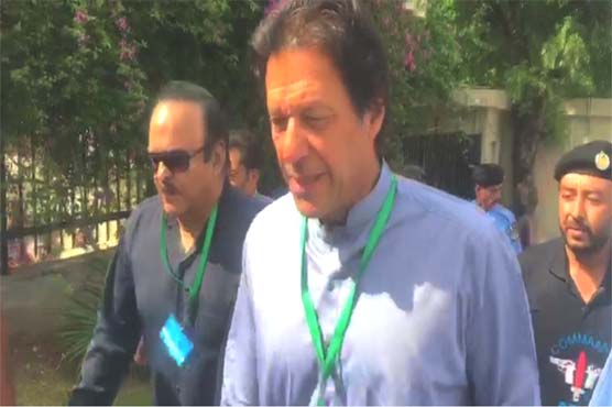 عمران خان کا پاناما کیس میں نظر ثانی اپیل دائر نہ کرنے کا فیصلہ