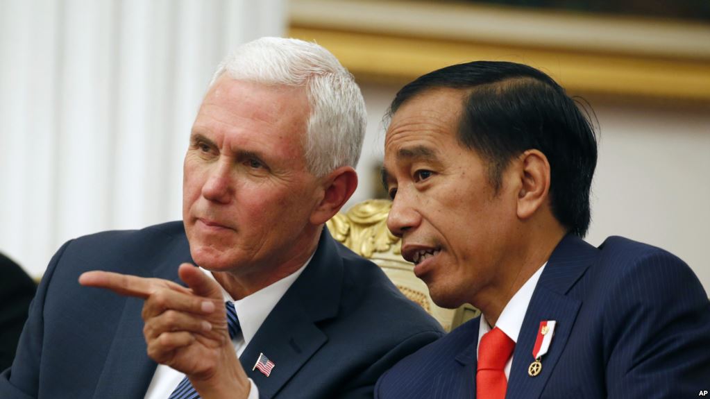 امریکی دہشت گردی کے خلاف جنگ میں کبھی پیچھے نہیں ہٹے گا، مائک پینس