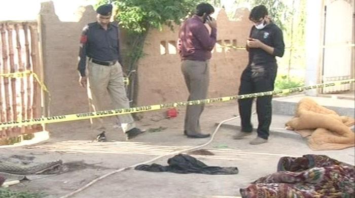 سرگودھا آستانے پر ٢٠ افراد کا قتل