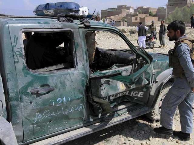 افغانستان میں خودکش حملہ، جھڑپیں، اہلکاروں سمیت 45 ہلاک، 64 زخمی
