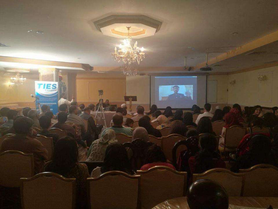 شہیر سیالوی یوم تکبیر کے موقع پر کوئت میں مقیم پاکستانی کمیونٹی سے وﮈیو کانفرنس کے زریۓ خطاب کر رہے ہیں