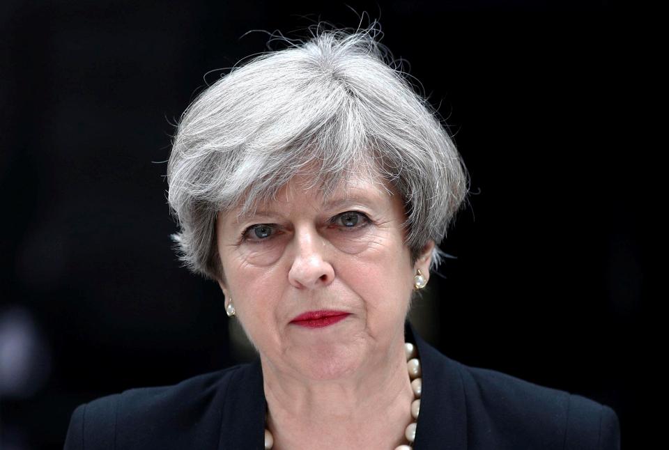 مزید حملوں کا خطرہ موجود ہے, وزیر اعظم ٹریسا مے