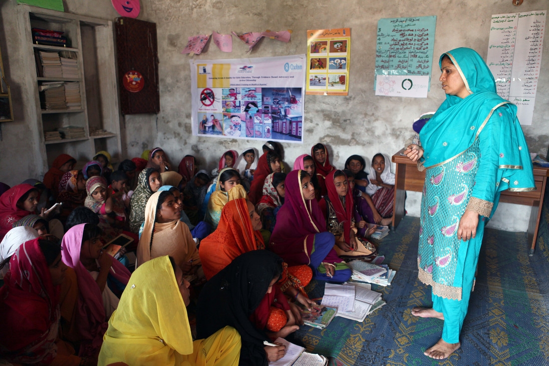 خواتین اساتذہ کی تعیناتی، ایک اور مذاق