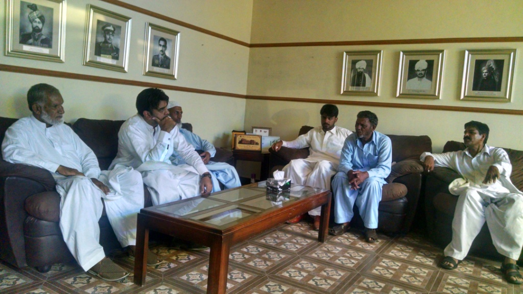 ماسٹر راجہ محمداکرم دھروگی برادری سمیت PTI میں شامل