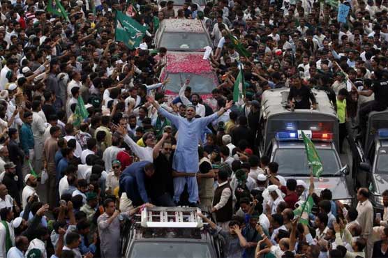 مشن جی ٹی روڈ کا فائنل مرحلہ: نواز شریف کا قافلہ منزل کی جانب رواں دواں