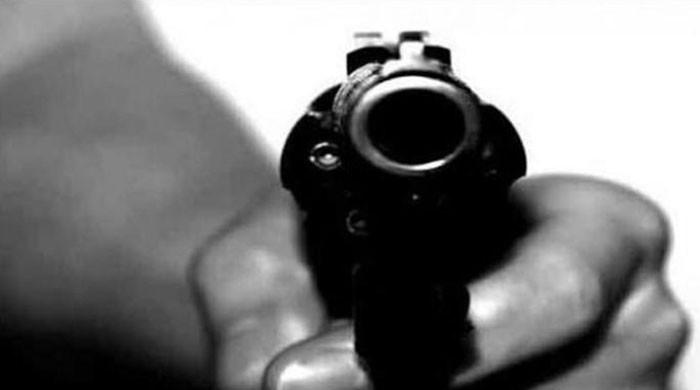 پستول ہی کیوں