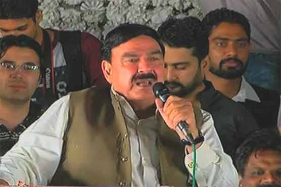 نواز شریف وزیر اعظم ہو کر بھی بیرون ملک نوکری کرتا رہا: شیخ رشید