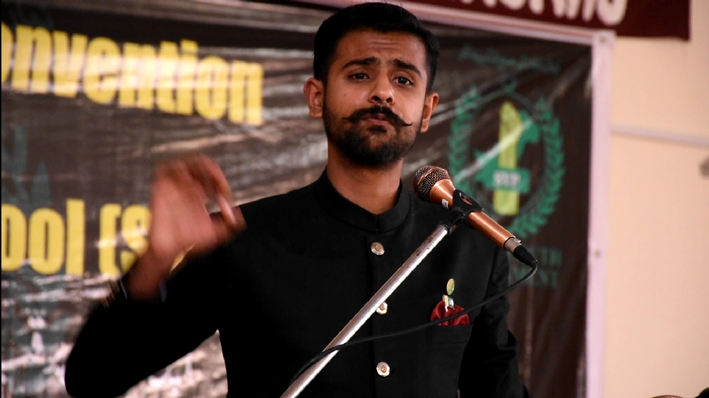 کارکنوں سے خطاب میں صدر اسٹیٹ یوتھ پارلیمنٹ شہیرسیالوی امریکی صدر پر خوب گرجے برسے