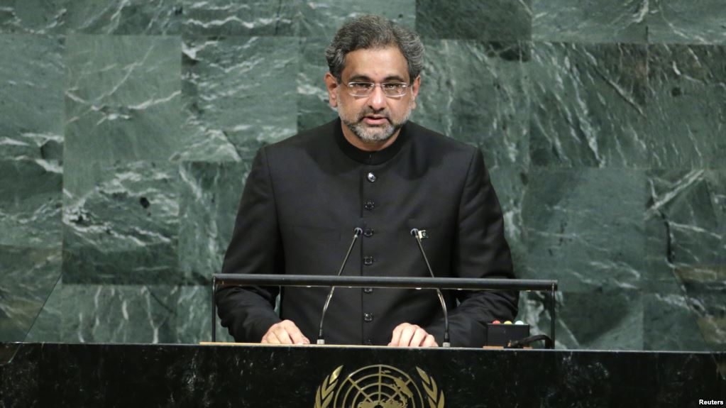 افغانستان کی جنگ اپنی سرزمین پر نہیں لڑیں گے، وزیرِاعظم عباسی