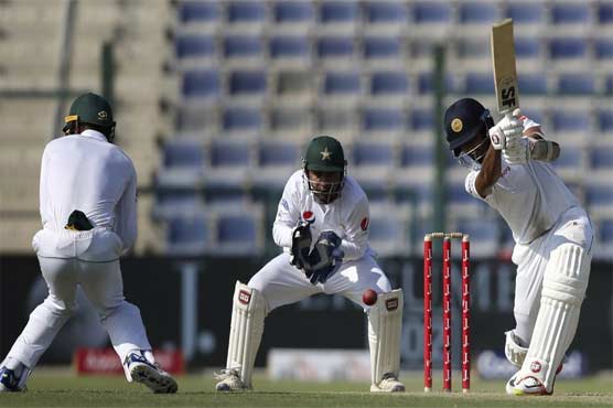 ابوظہبی ٹیسٹ، تیسرے دن پاکستان نے 4 وکٹ پر 266 رنز بنا لیے