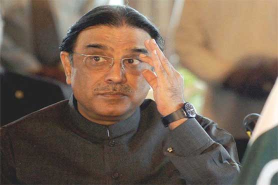 حاکمین خان  کے لیے گھوڑے کا تحفہ