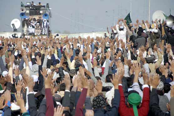 اسلام آباد: دھرنے کے خاتمے کیلئے شرکا کو دی گئی ڈیڈ لائن ختم