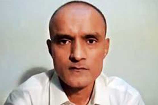 کلبھوشن کی بیوی کو اکیلے نہیں بھیج سکتے، ماں کو بھی ویزہ دیں: بھارت کا مطالبہ