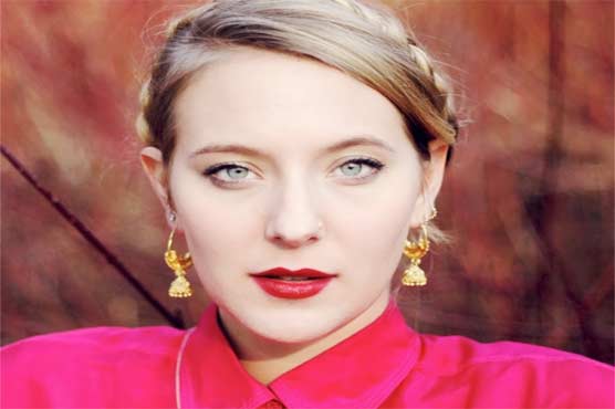 برطانوی گلوکارہ کی “دما دم مست قلندر” پر پرفارمنس وائرل