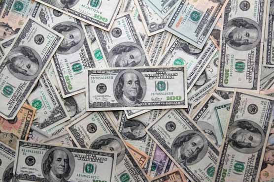 ڈالر کا انٹر بینک ریٹ 4 سال کی بلند ترین سطح پر، 108 روپے 41 پیسے کا ہو گیا