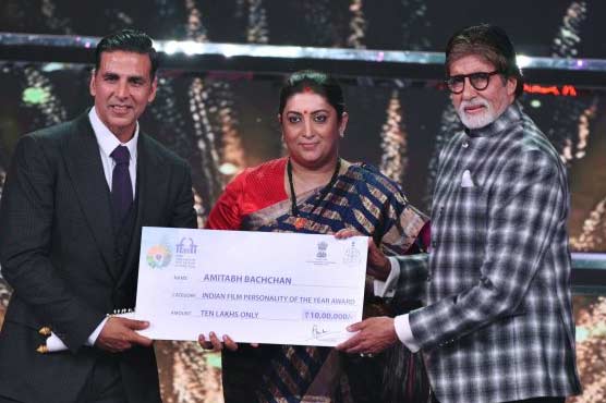 لیجنڈ اداکار امیتابھ بچن   انڈین فلم پرسنالٹی آف دی ایئر قرار