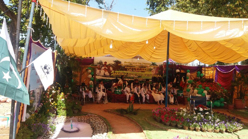 موسم بہار کی مناسبت سے کھاریاں کینٹ میں فلاور شو کا میلے کا انعقاد