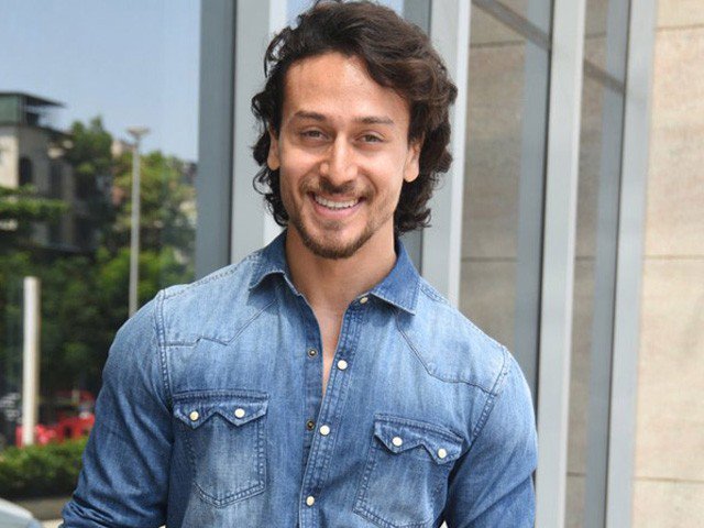 باغی 2  کی کامیابی پر ٹائیگر شروف کا جذباتی انداز میں شکریہ