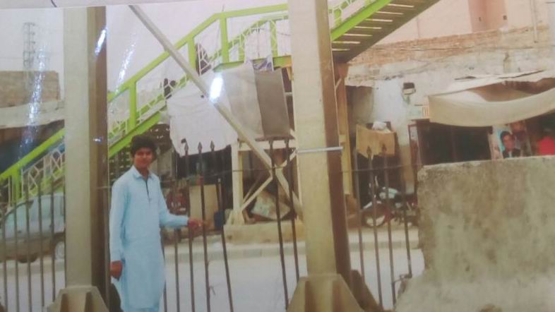 جمبر:  پل کے نیچے جنگلا ٹوٹنے کی وجہ سے روڈ پر کئی حادثات