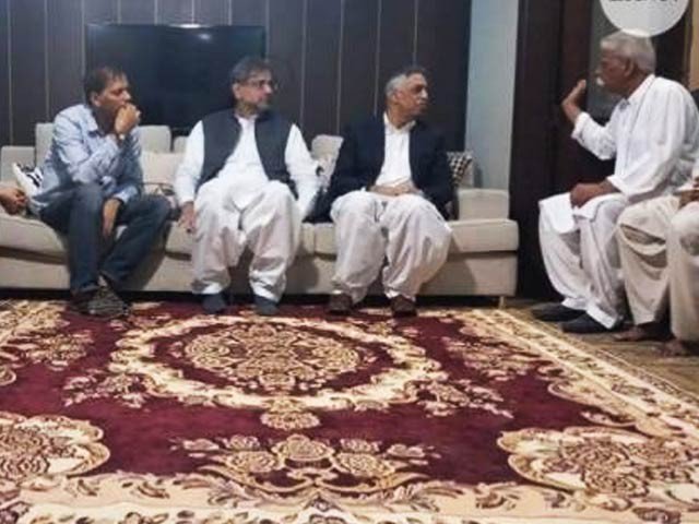 وزیراعظم کی سبیکا شیخ کے گھر آمد، اہل خانہ سے اظہار تعزیت