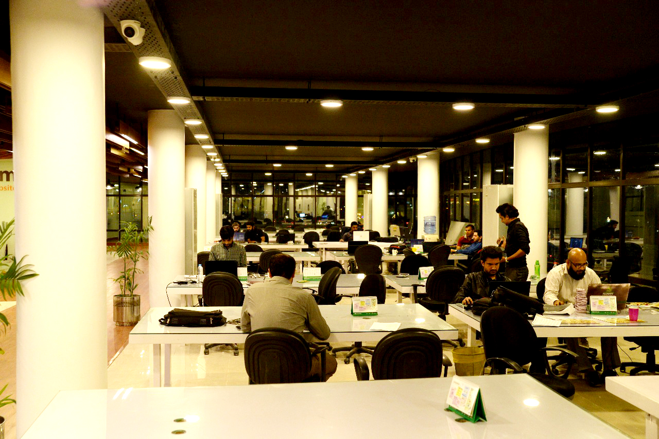 زمین ڈاٹ کام نے 7 ہزار مربع فٹ پر محیط اپنے نئے دفتر کا بلیو ایریا اسلام آباد میں آغاز کر دیا