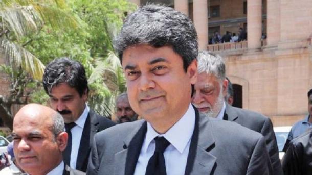 پاکستان: غداری کیس میں مشرف کے وکیل کو وفاقی وزیر بنا دیا گیا