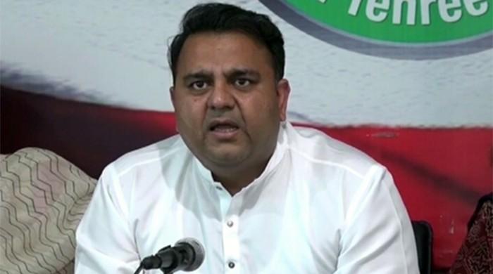 امریکا کے آلہ کار نہیں بن سکتے، برابری کی بنیاد پر تعلقات چاہتے ہیں، ترجمان پی ٹی آئی