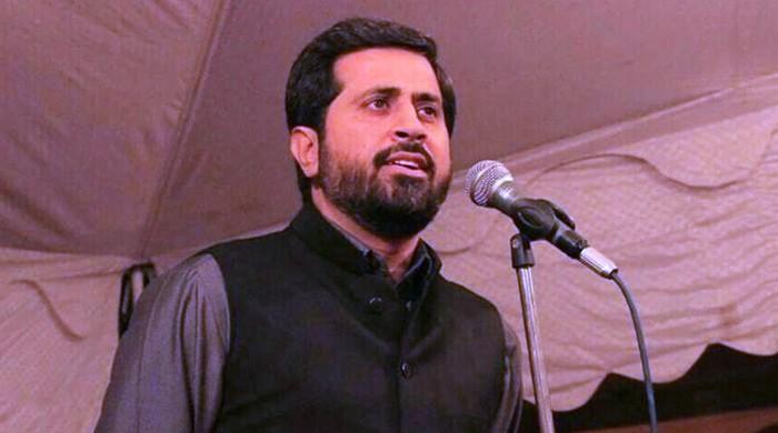 وزیر اطلاعات پنجاب فیاض چوہان انٹرویو کے دوران گالیوں پر اُتر آئے