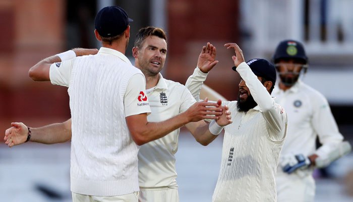 اینڈرسن کی تباہ کن بولنگ، پوری بھارتی ٹیم 107 رنز پر ڈھیر