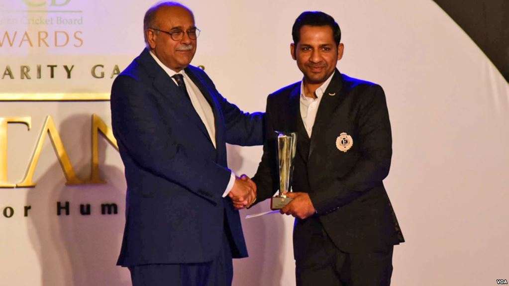 پی سی بی ایوارڈز، حسن علی سال کے بہترین بالر اور بابر اعظم بہترین بیٹسمین قرار