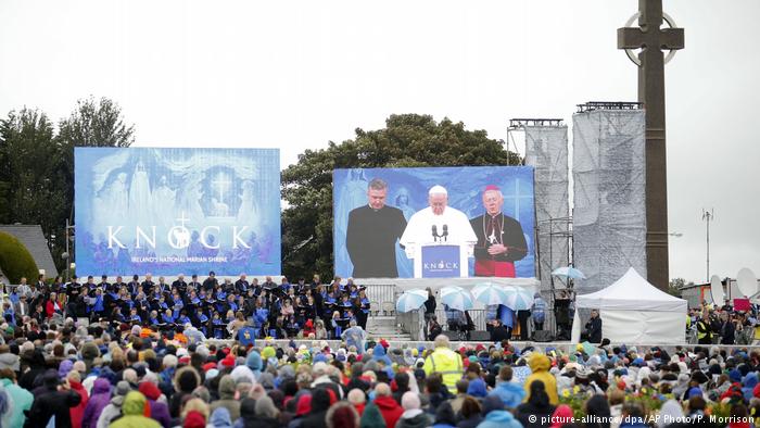 بچوں کا جنسی استحصال: ’پوپ کو خبر تھی‘، آرچ بشپ کا انکشاف