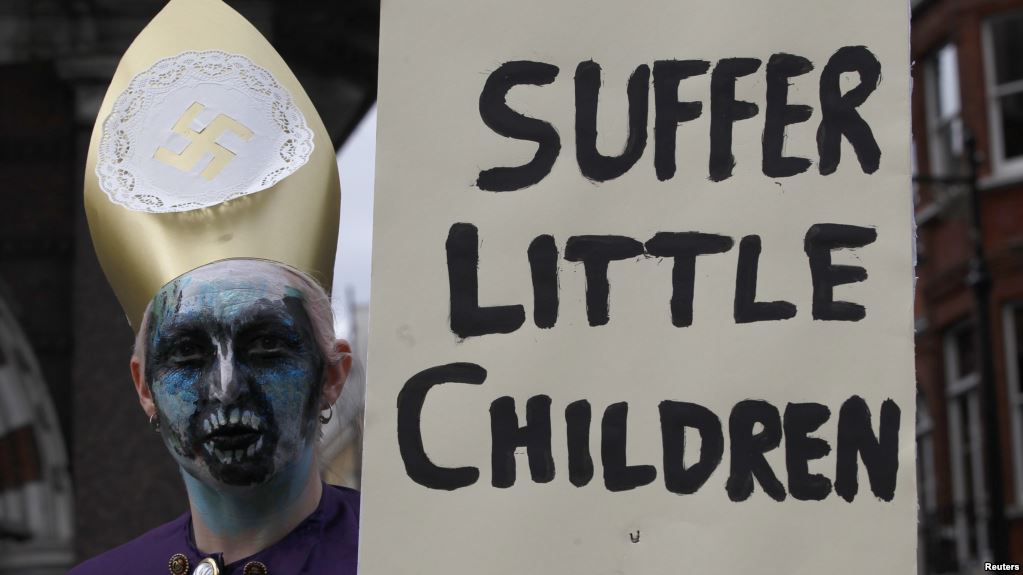 ریاست پنسلوانیا نے پادریوں کی بچوں سے جنسی زیادتی کی رپورٹ جاری کر دی