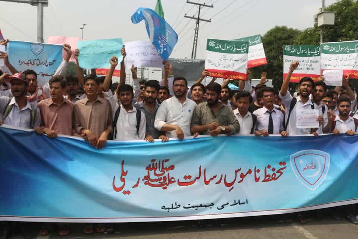 گستاخانہ خاکے اور ہمارا ایمان