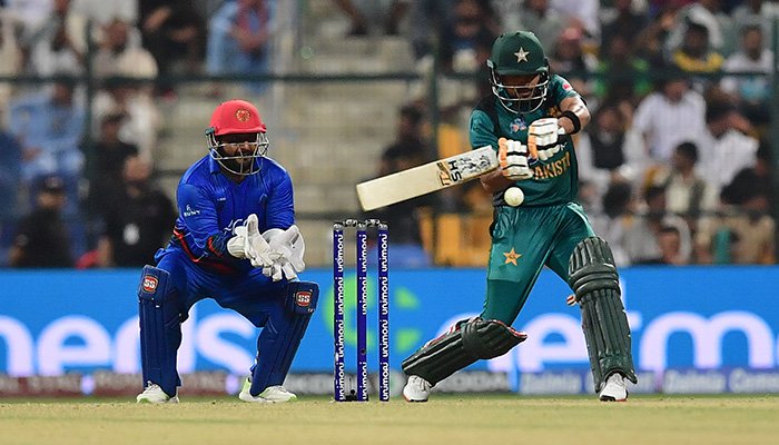 شعیب ملک کی نصف سنچری، سنسنی خیز مقابلے کے بعد افغانستان کو شکست