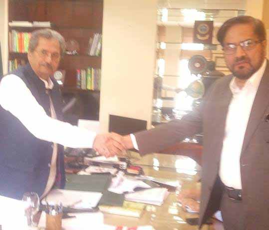 انجینئر افتخار چودھری نے وزیر تعلیم شفقت محمود کو پارٹی کی فتح حکومت بننے اور انہیں وزیر تعلیم و فنی تربیت کی وزارت سنبھالنے پر مبارک باد دی