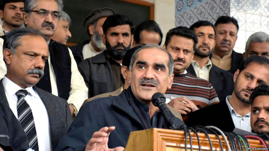 اپنا غرور گھر چھوڑ کر آیا کریں،ثاقب نثار