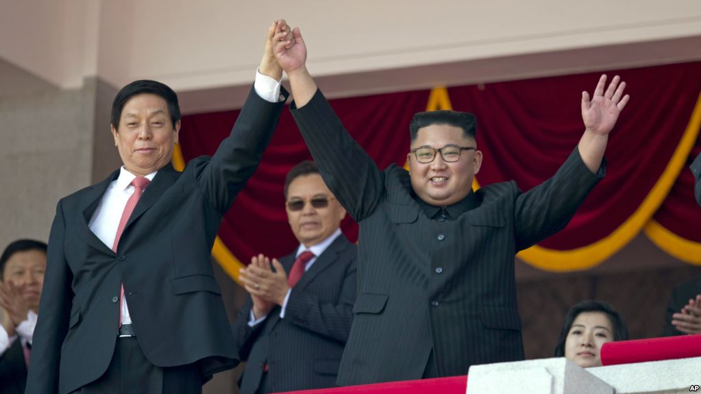 شمالی کوریا: یومِ آزادی پر میزائلوں کے بغیر فوجی پریڈ