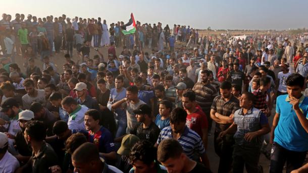 غزہ : اسرائیلی فوج کی مظاہرین پر براہ راست فائرنگ،7 فلسطینی شہید متعدد زخمی