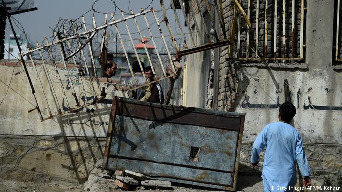 طالبان کے افغان فورسز پر متعدد حملے، کم از کم 53 افراد ہلاک